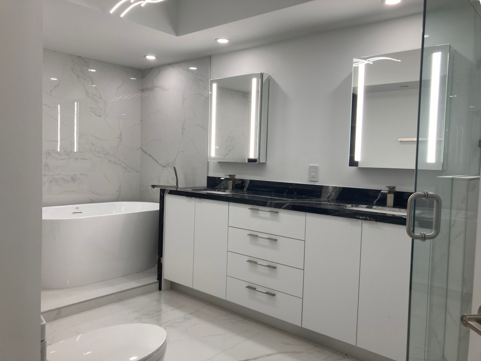 Black & White Condo Renovation