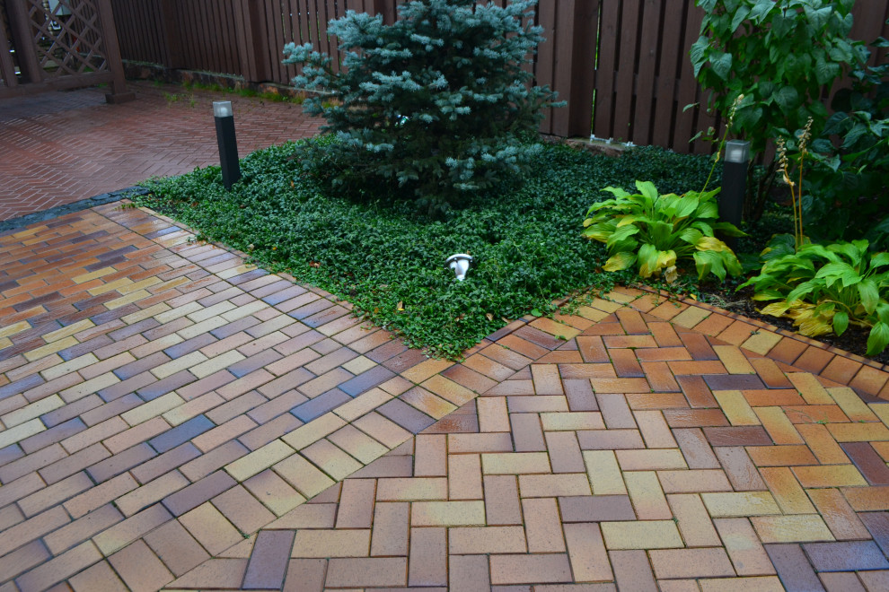 Укладка клинкерной брусчатки