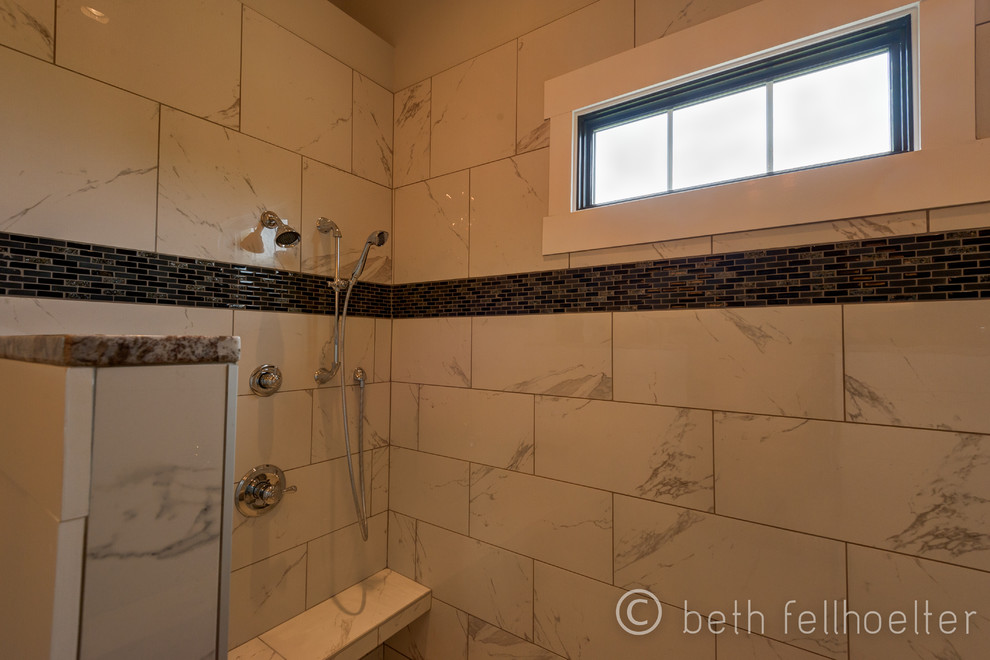 Bathroom - transitional bathroom idea
