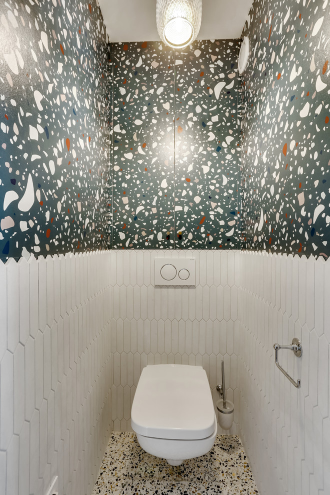 Inspiration for a powder room remodel in Paris