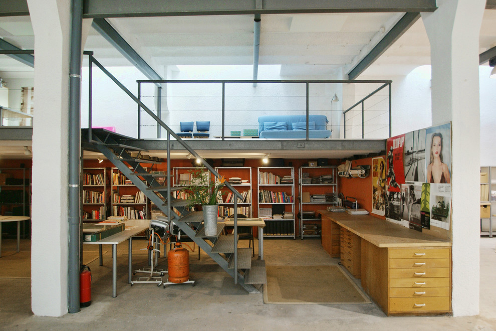 Design ideas for an industrial home office in Barcelona.