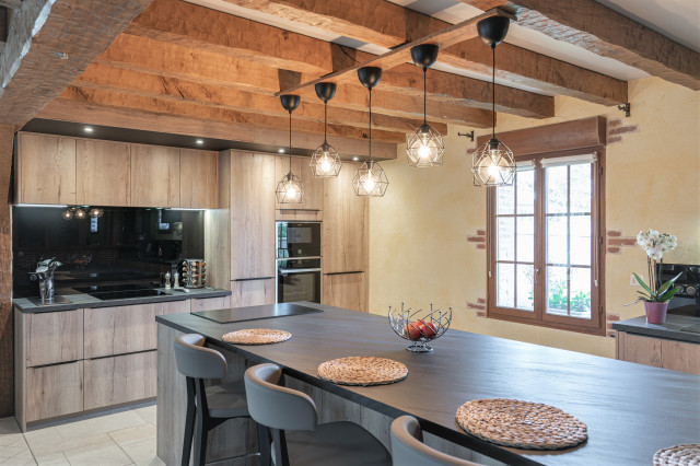 R&eacute;novation cuisine bois et granit rustic-kitchen
