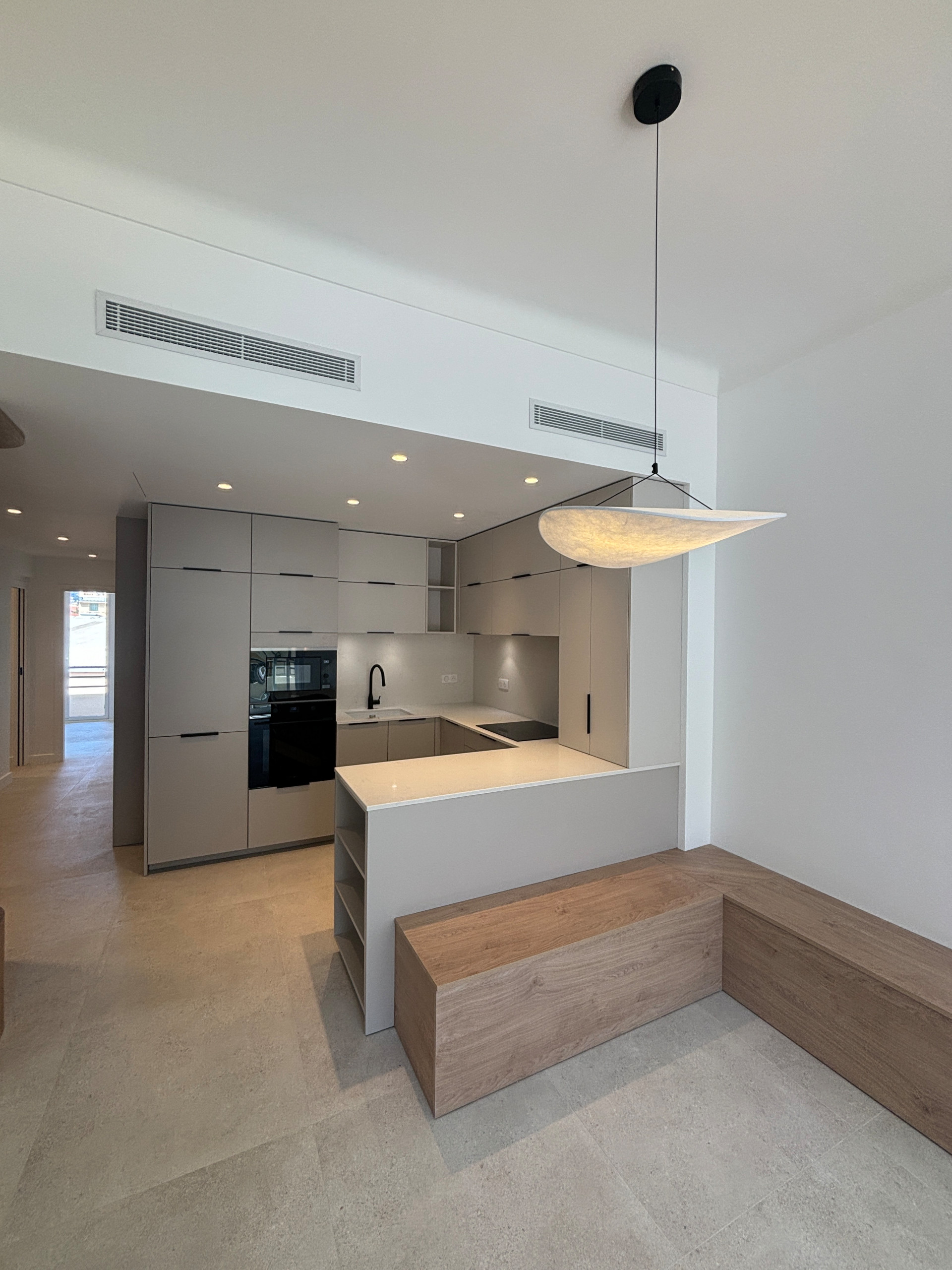AVANT/APRES: un appartement Niçois réinventé