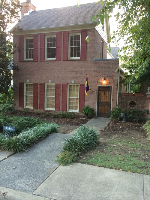 Front door and shutter color for pink brick - 