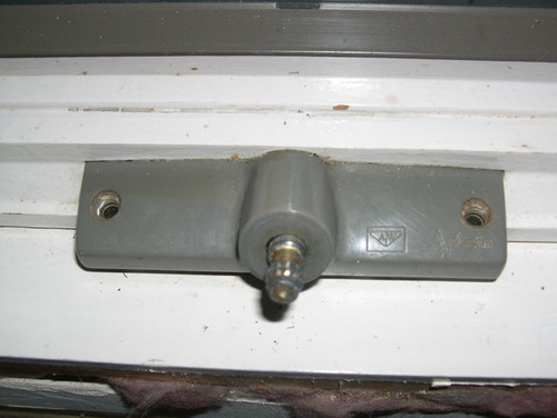 How to disassemble Andersen window crank cover