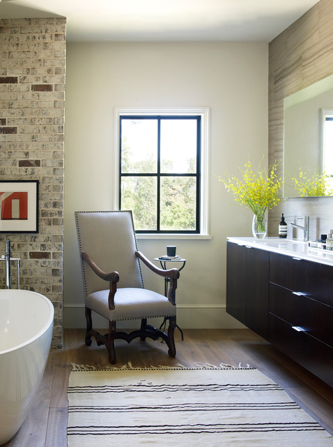Transitional Bathroom klassisch-modern-badezimmer