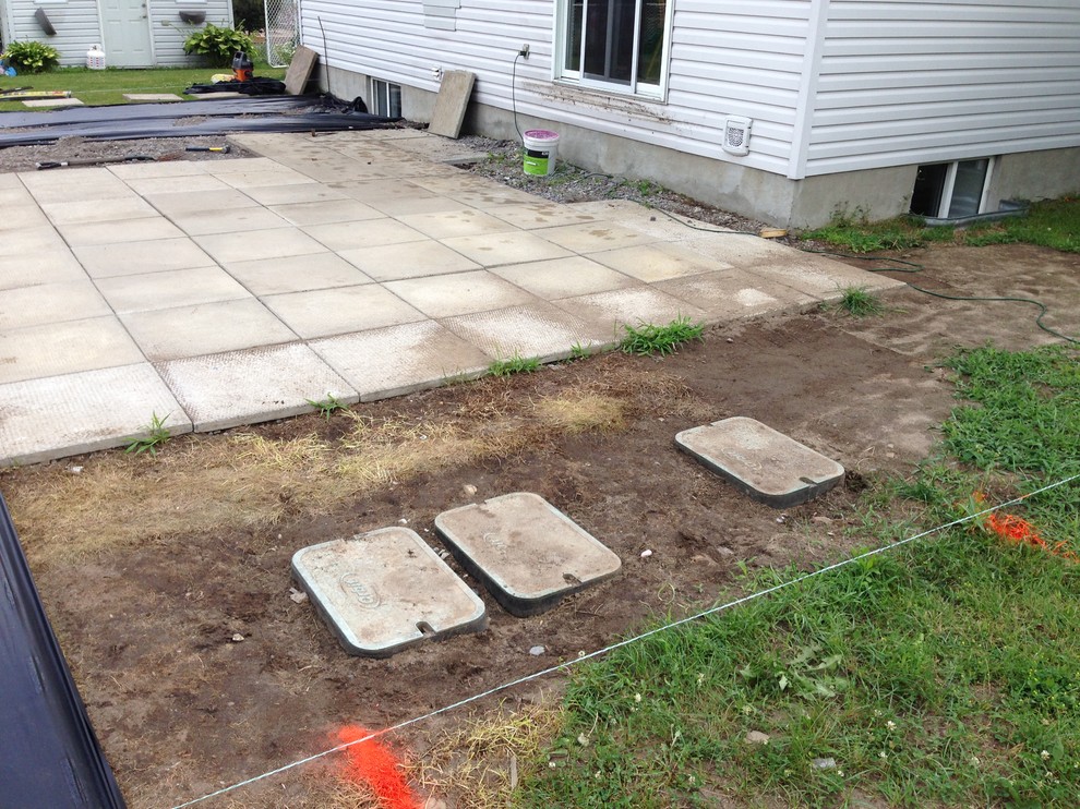 Example of a huge transitional backyard deck design
