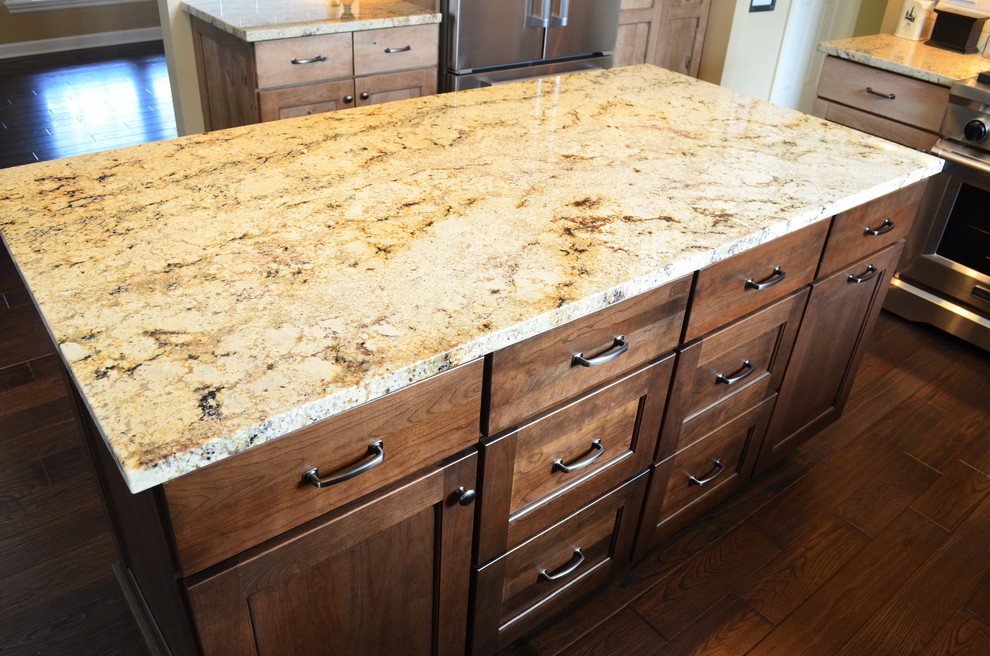 Kitchen - rustic kitchen idea