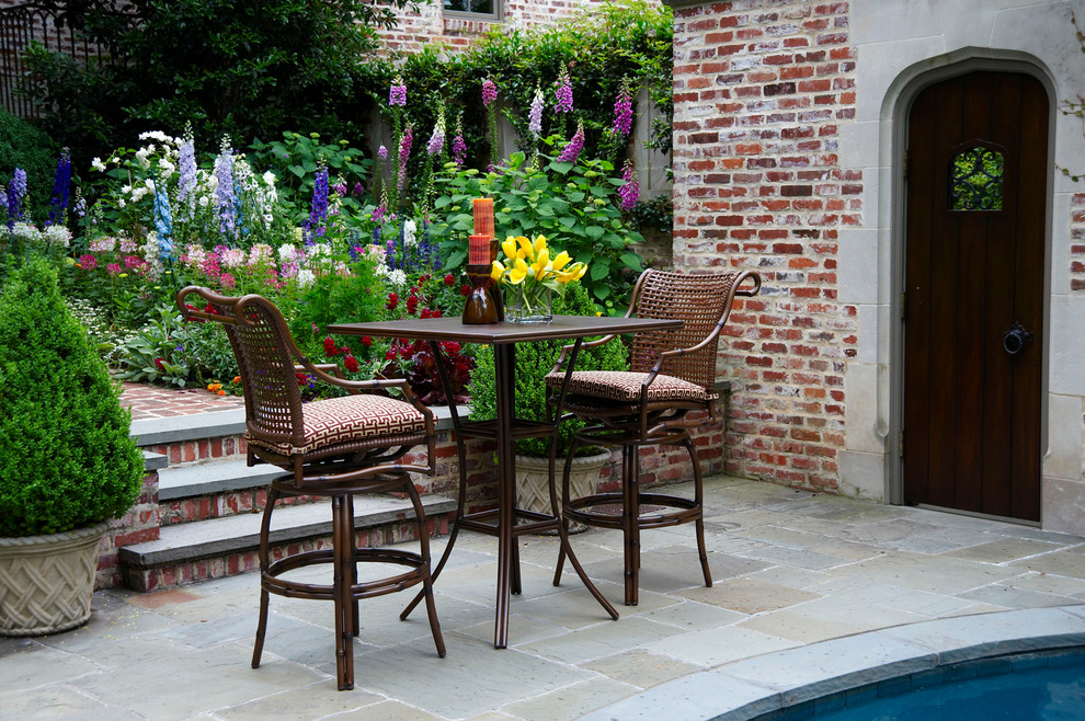 Design ideas for a traditional patio in Nashville with no cover.
