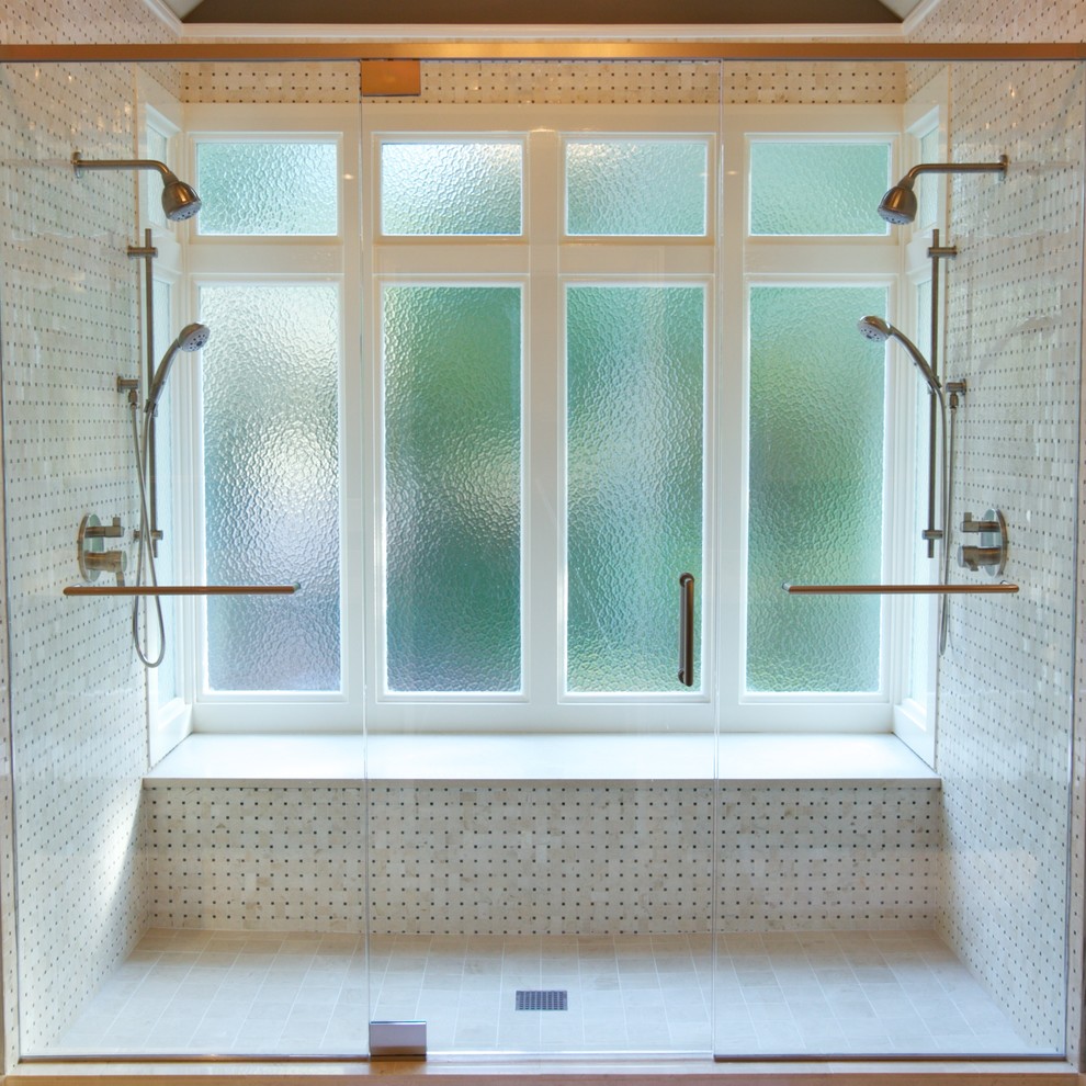 Inspiration for a transitional bathroom in Atlanta with a double shower.