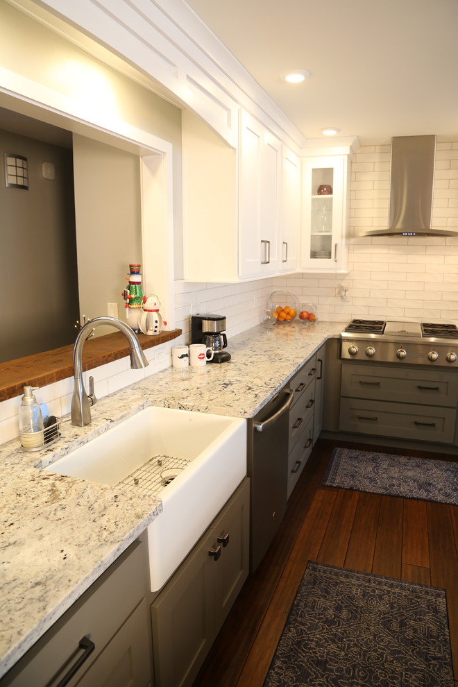 Example of a transitional kitchen design in Cedar Rapids