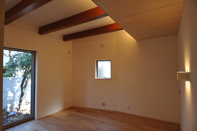上馬の家 contemporain-chambre