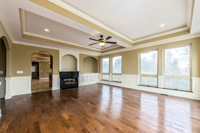 Home design - transitional home design idea in Columbus
