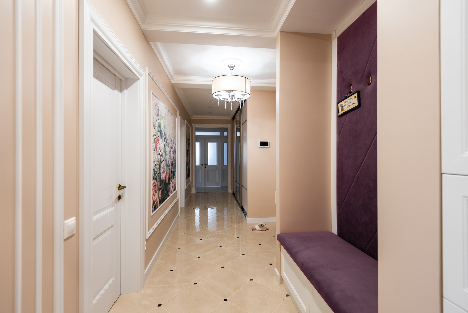 Коридор  ЖК "Аристократ"
