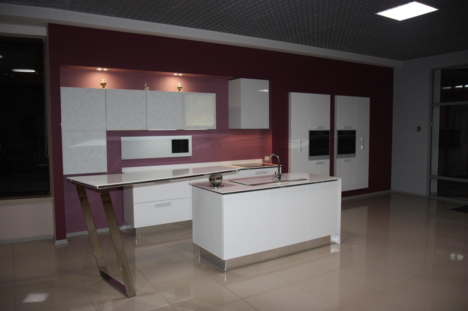 мебельный салон