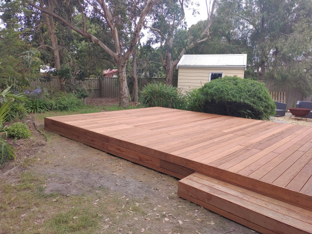Inverloch contemporaneo-terraza-y-balcon