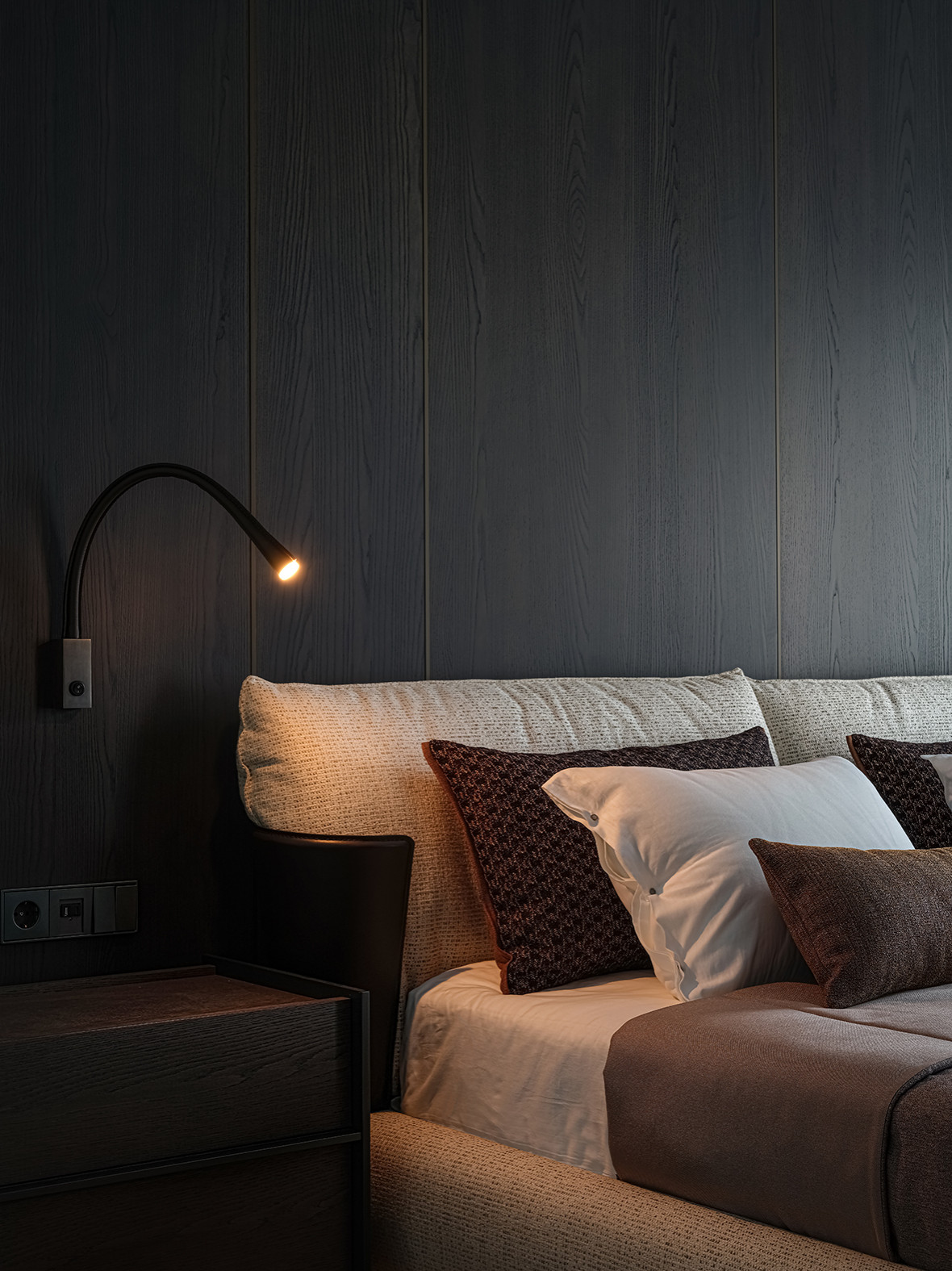 Монохромная квартира 90 м2 в центре Москвы