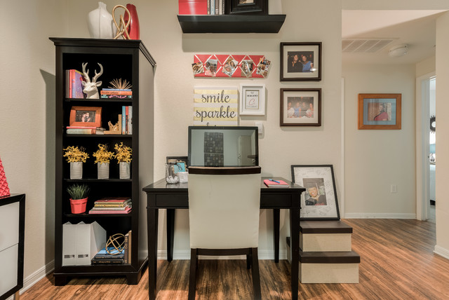 Chic Home Office klassisch-modern-arbeitszimmer