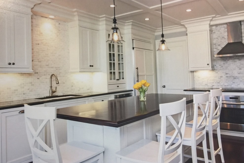 Inspiration for a transitional kitchen remodel in Miami