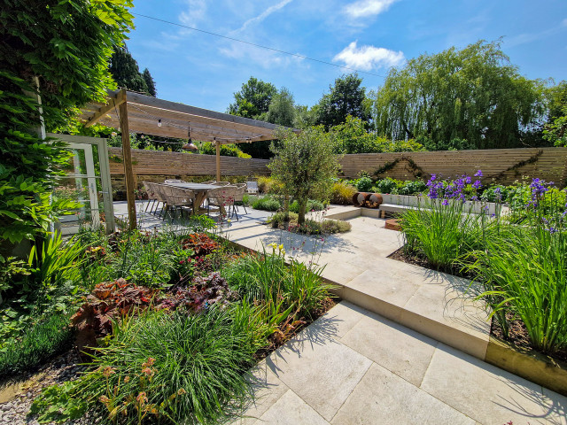 Calverley Road contemporary-courtyard