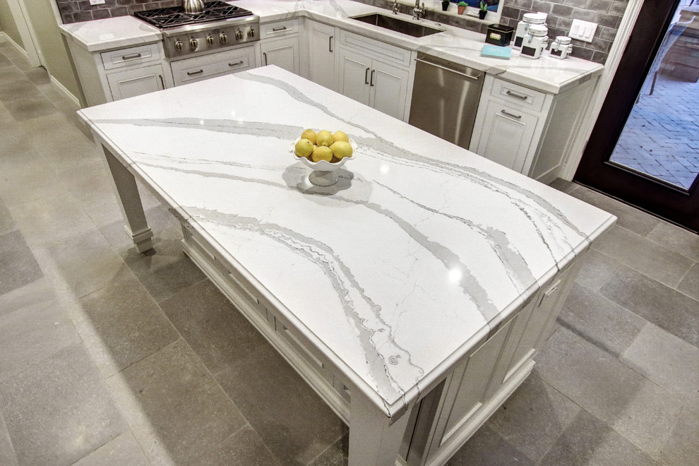 Inspiration for a transitional kitchen remodel in Phoenix