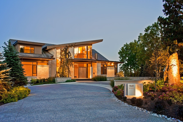 Waters Edge Landscape trendy-hus-og-facade