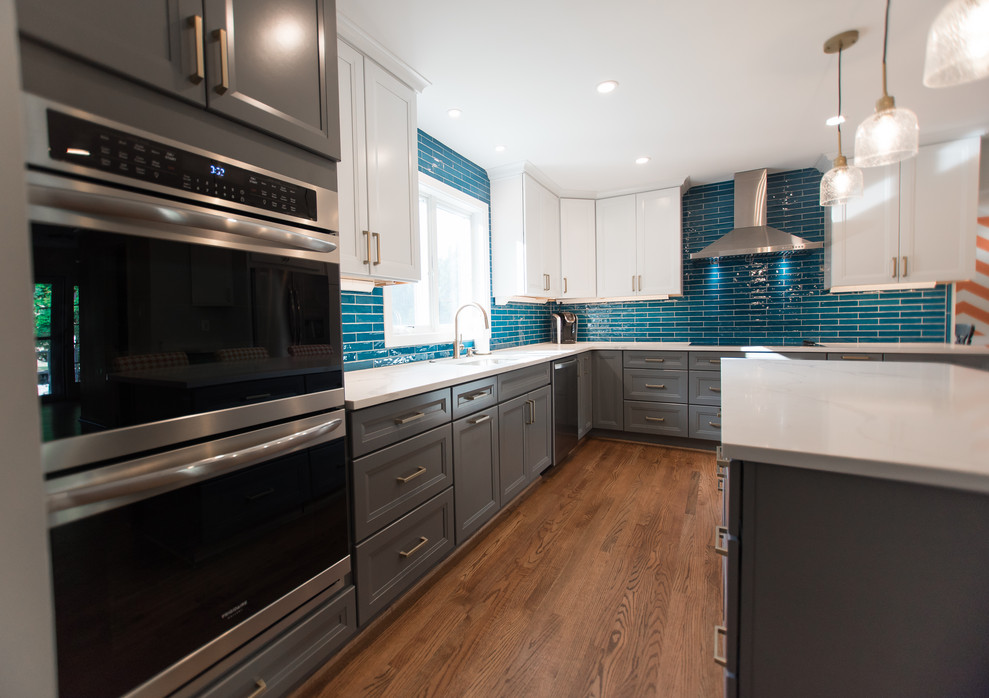 Kitchen - transitional kitchen idea in Baltimore