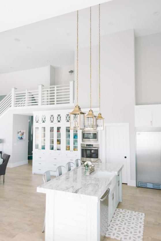 Example of a transitional kitchen design in Indianapolis