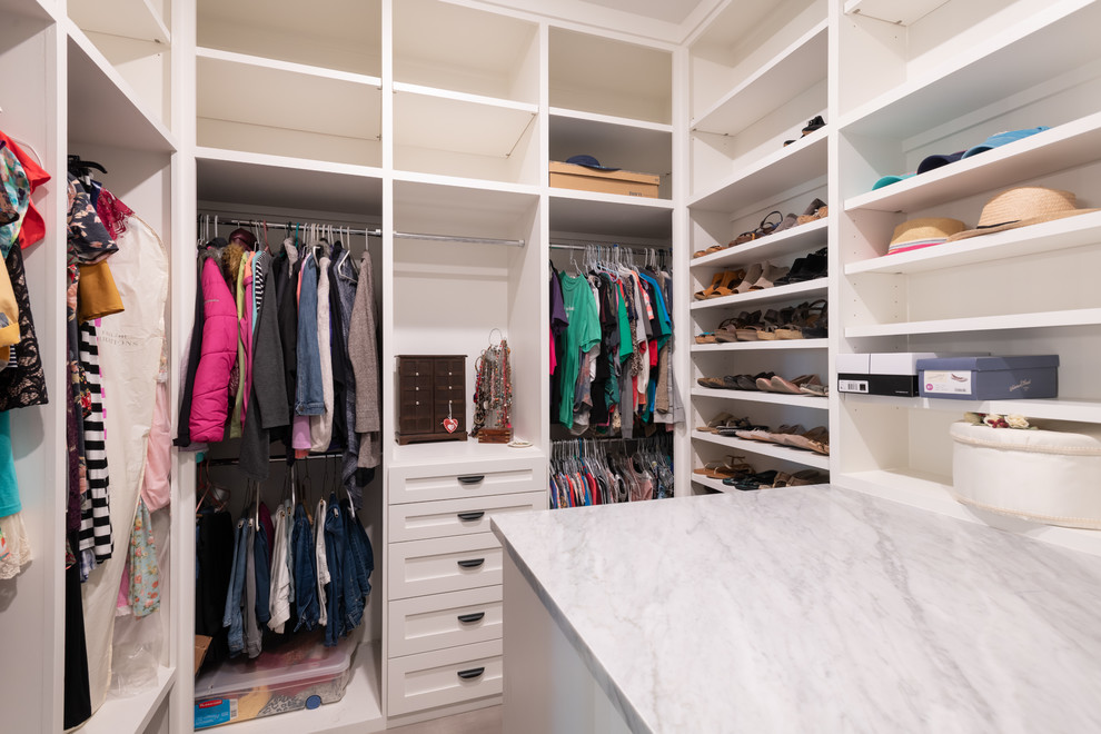 Design ideas for a country storage and wardrobe in Houston.