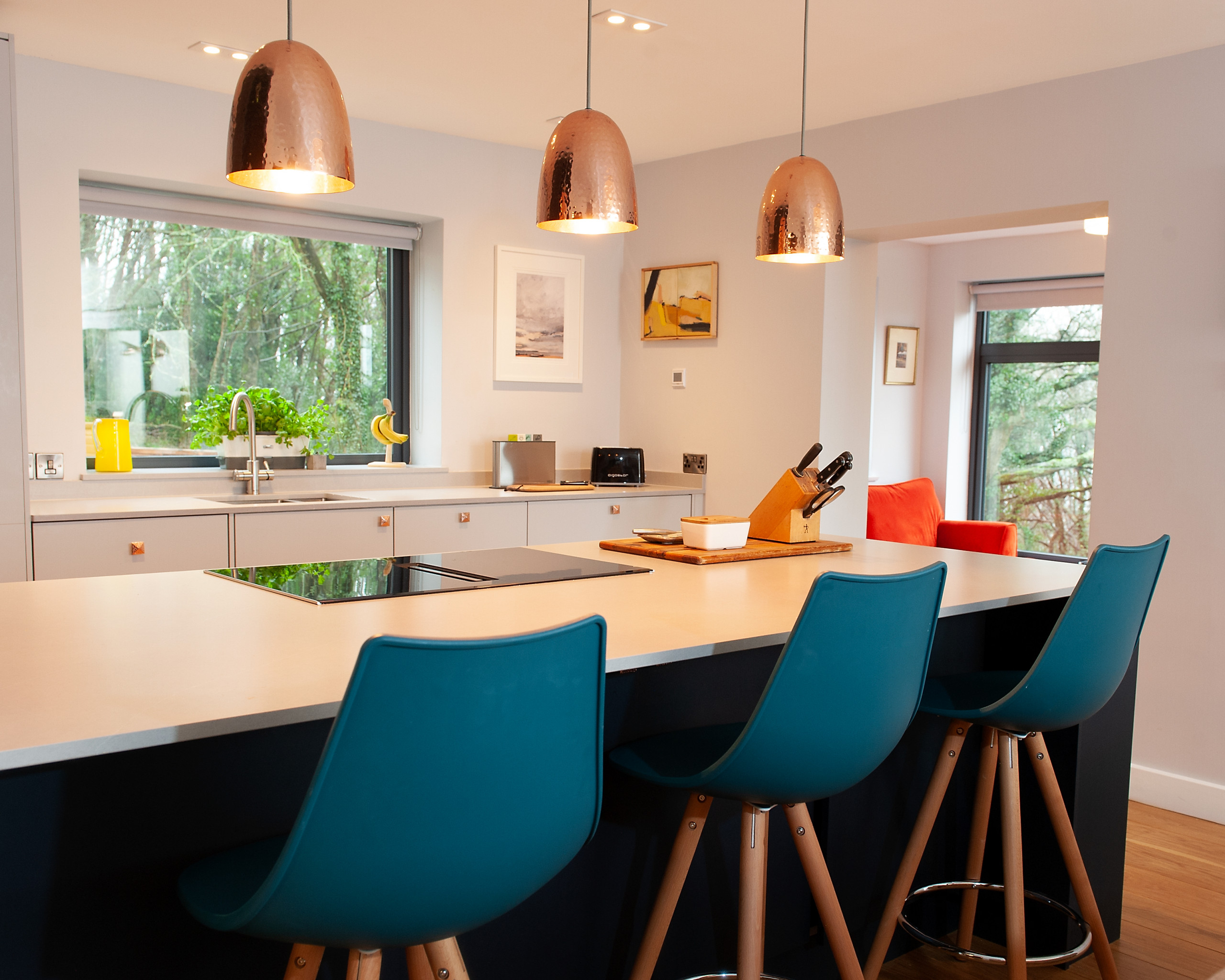 Example of a trendy kitchen design in Dorset