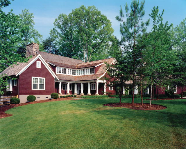 Weekend Cottage on Lake Norman landstil-hus-og-facade