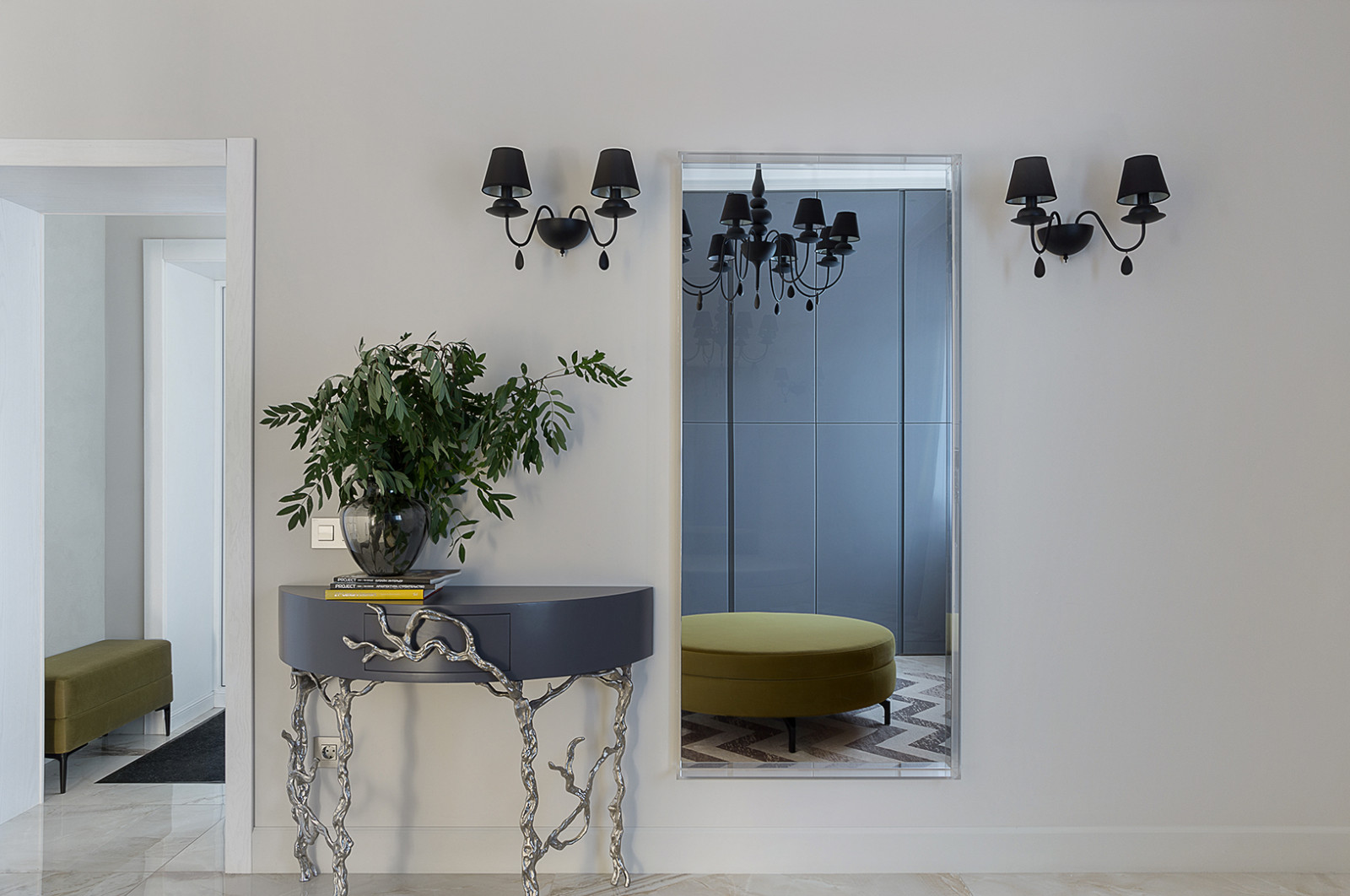 Дом семьи с двумя детьми