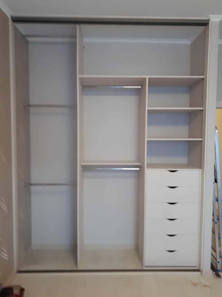 Шкаф-купе встроенный