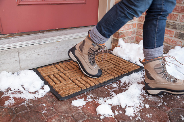 Entryways Criss Cross Recycled Rubber Bootscraper Doormat, 18 x 30 Inch