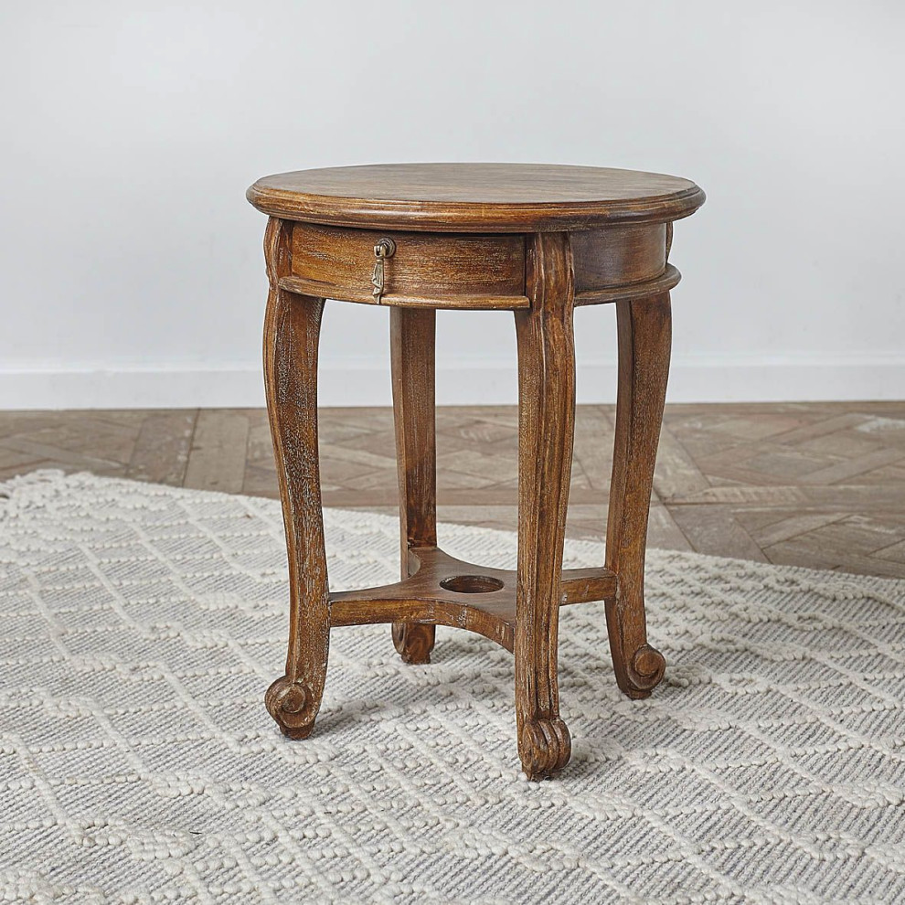 Прикроватный столик