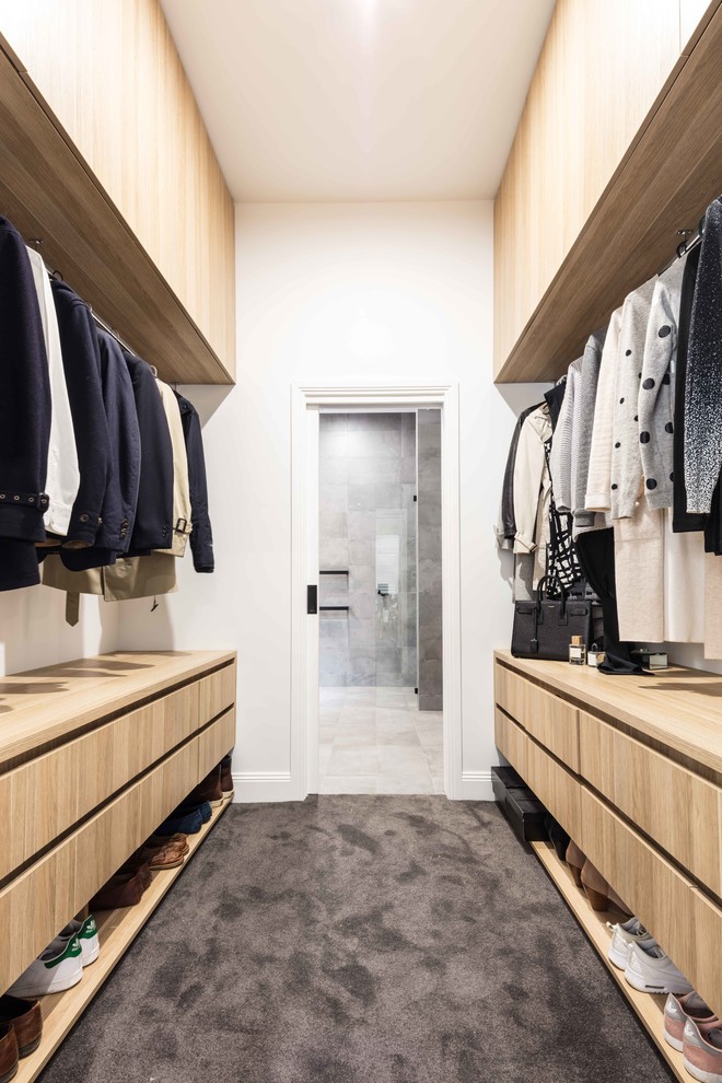 Inspiration for an eclectic closet remodel in Melbourne
