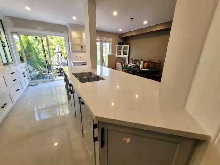 East Credit Kitchen in Mississauga