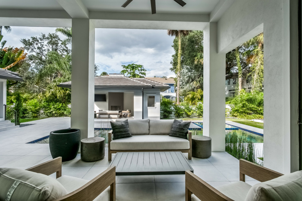Key West-Style Modern Pool Home