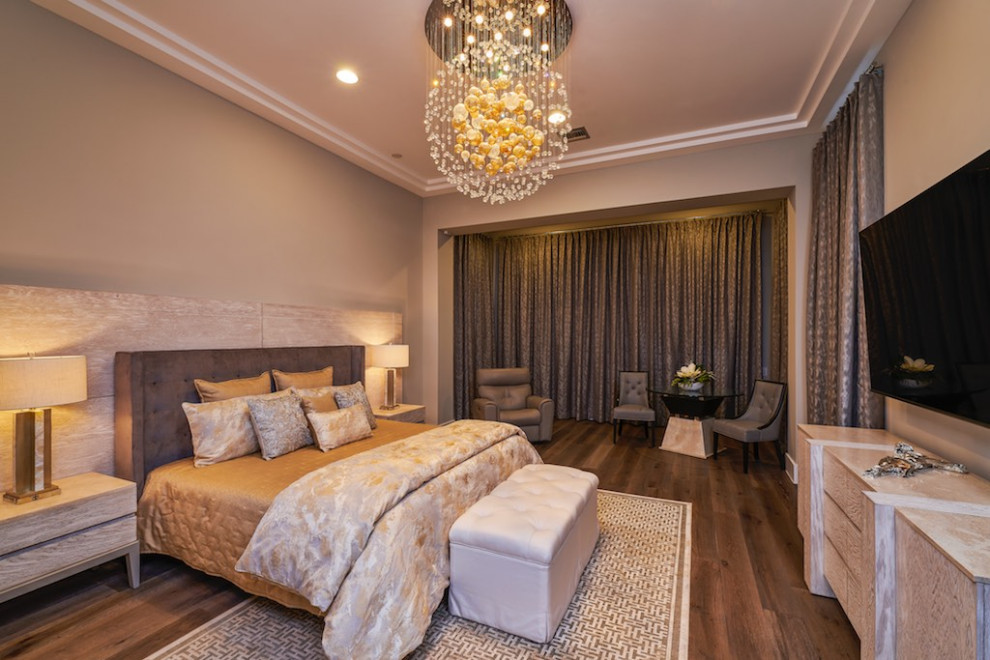 Bedroom - transitional bedroom idea in Austin
