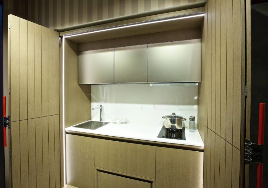 Кухня «Квадра» - сочетание классических и нетрадиционных форм.