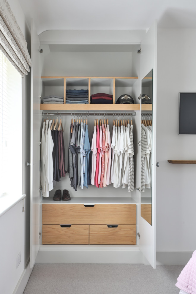 Transitional storage and wardrobe in Oxfordshire.