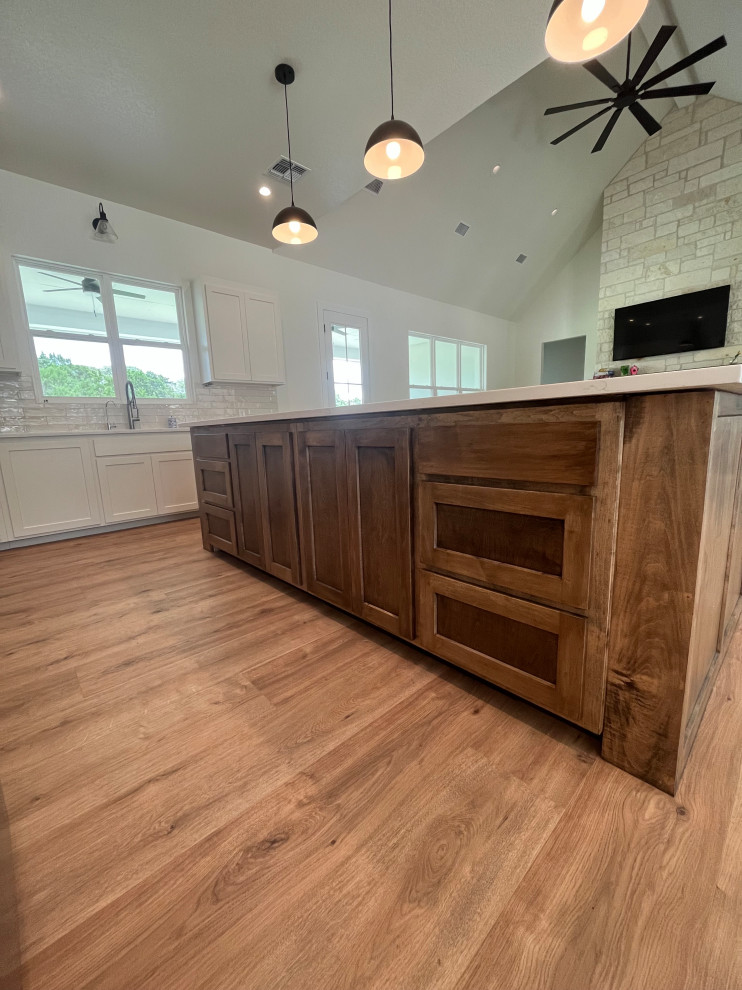 Creek Loop Residence
