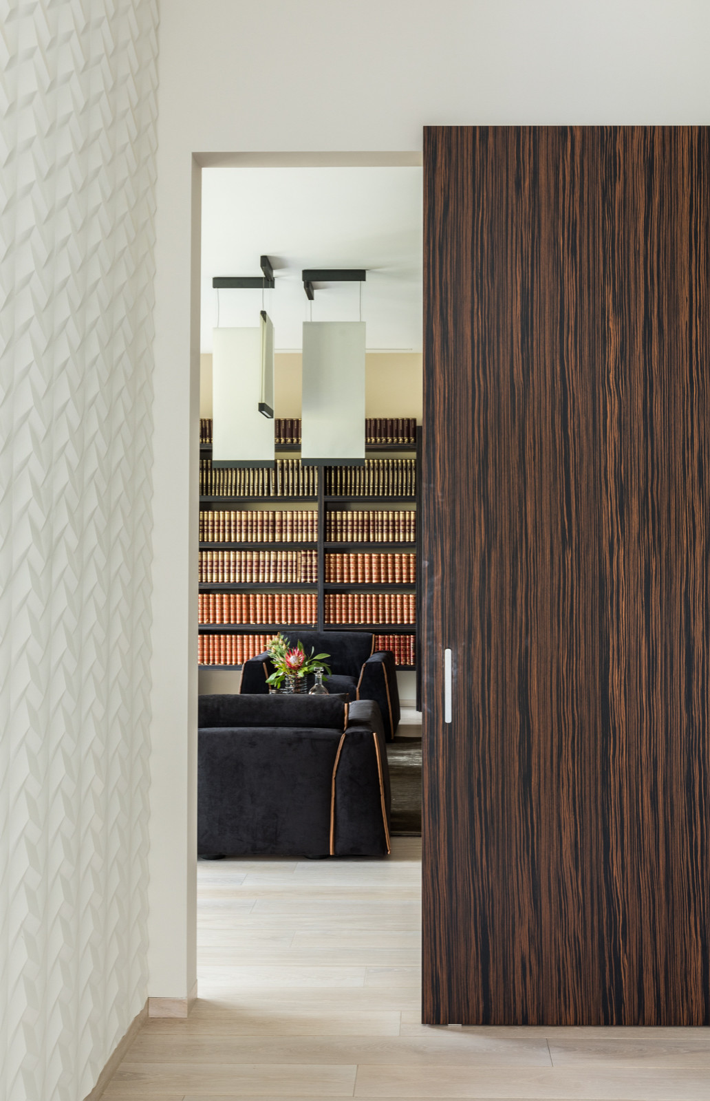 "На своем месте", многокомнатная квартира в жк "Снегири-Эко"