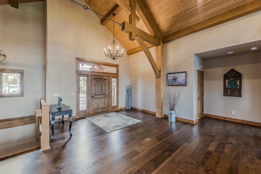 Entryway - rustic entryway idea