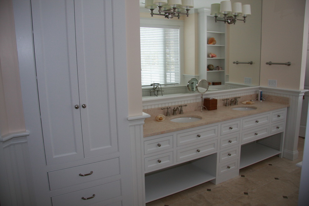 Bathroom - transitional bathroom idea in Boston