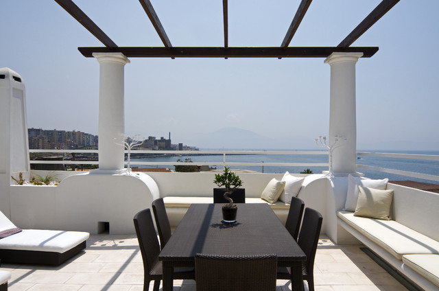 Houzz Tour: Seaside Italian Escape