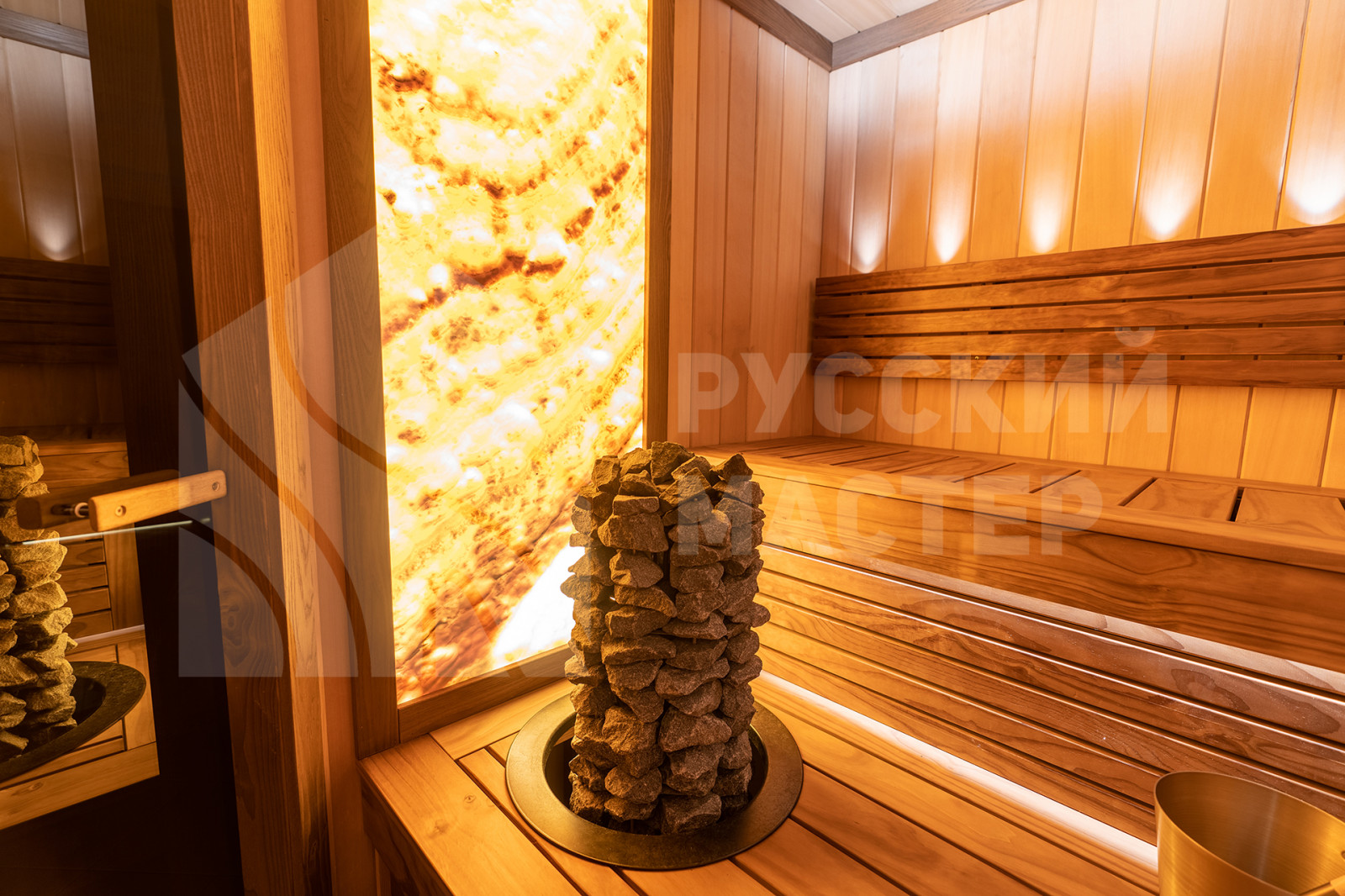 Компактная и элегантная сауна: выверенная эргономика, натуральные материалы