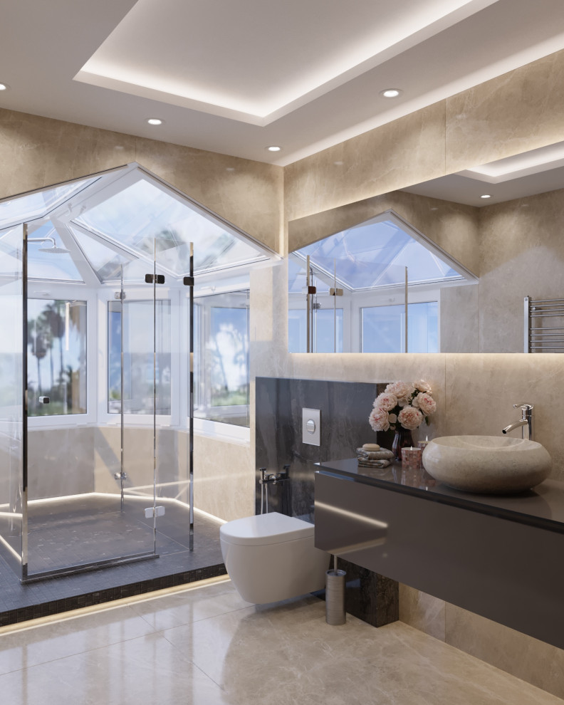 Источник вдохновения для домашнего уюта: главная ванная комната среднего размера в современном стиле с бежевыми фасадами, стеклянной столешницей, коричневой столешницей и тумбой под одну раковину