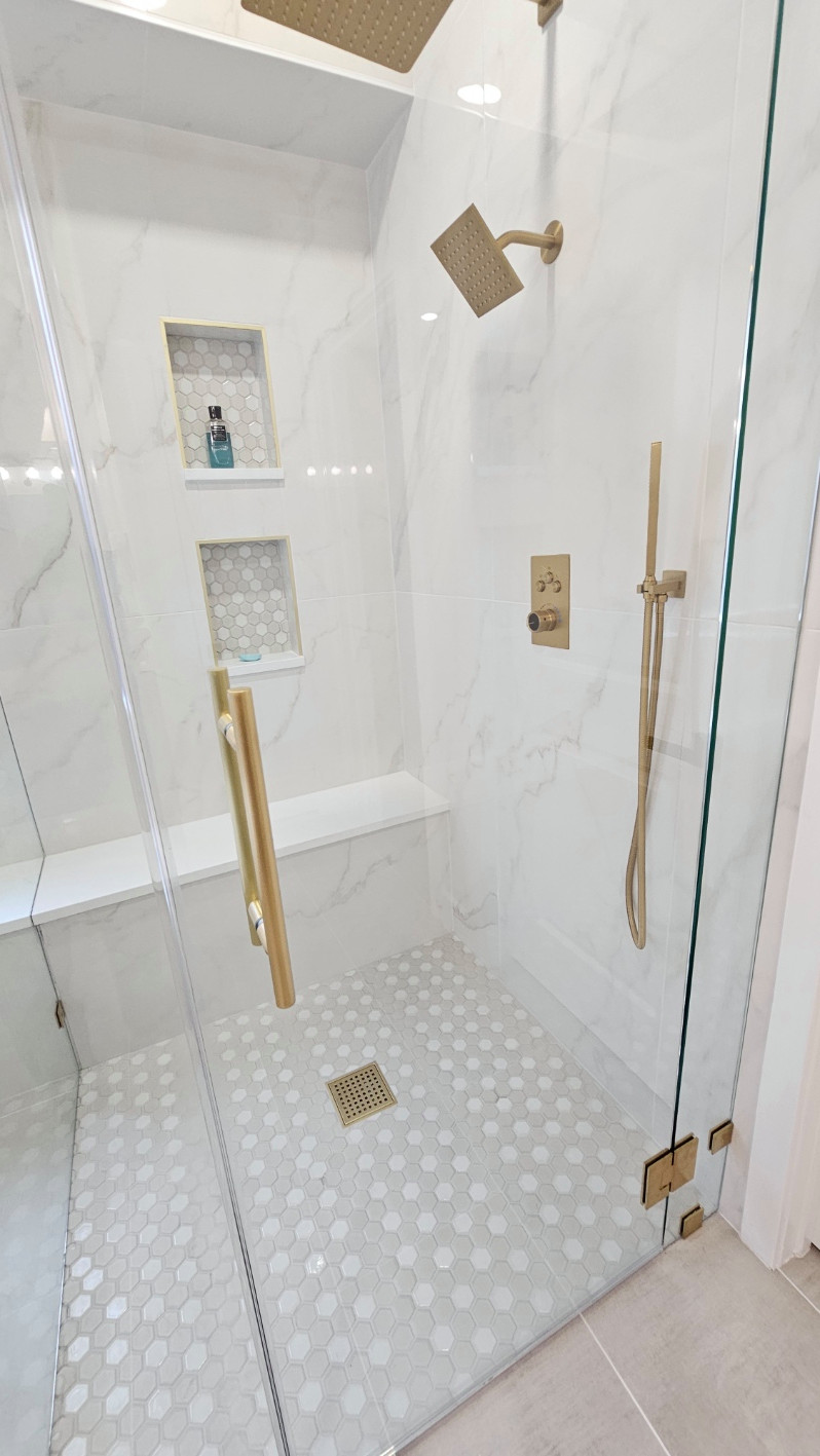 Frisco TX - Roschelle Full Master Bathroom Remodeling