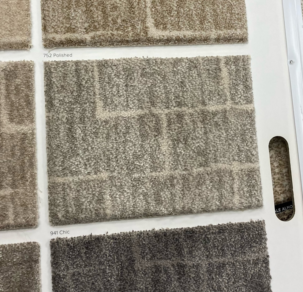 what paint color to coordinate with carpet?